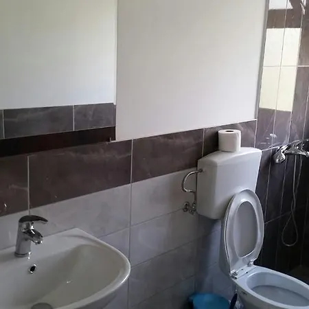Velaj Apartament *