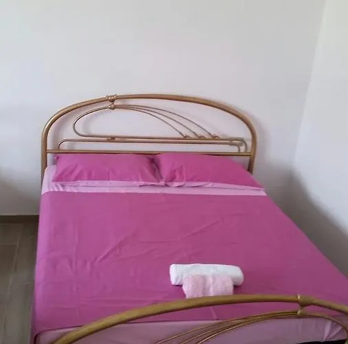 Velaj Apartamento *